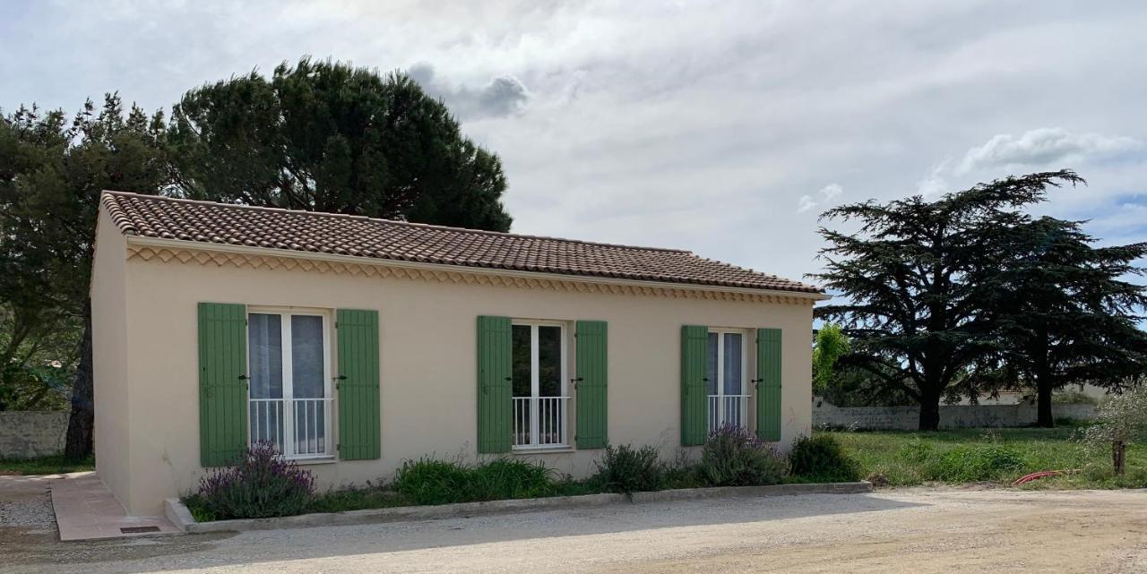 Lou Castellas Hotel Eyguieres Exterior photo